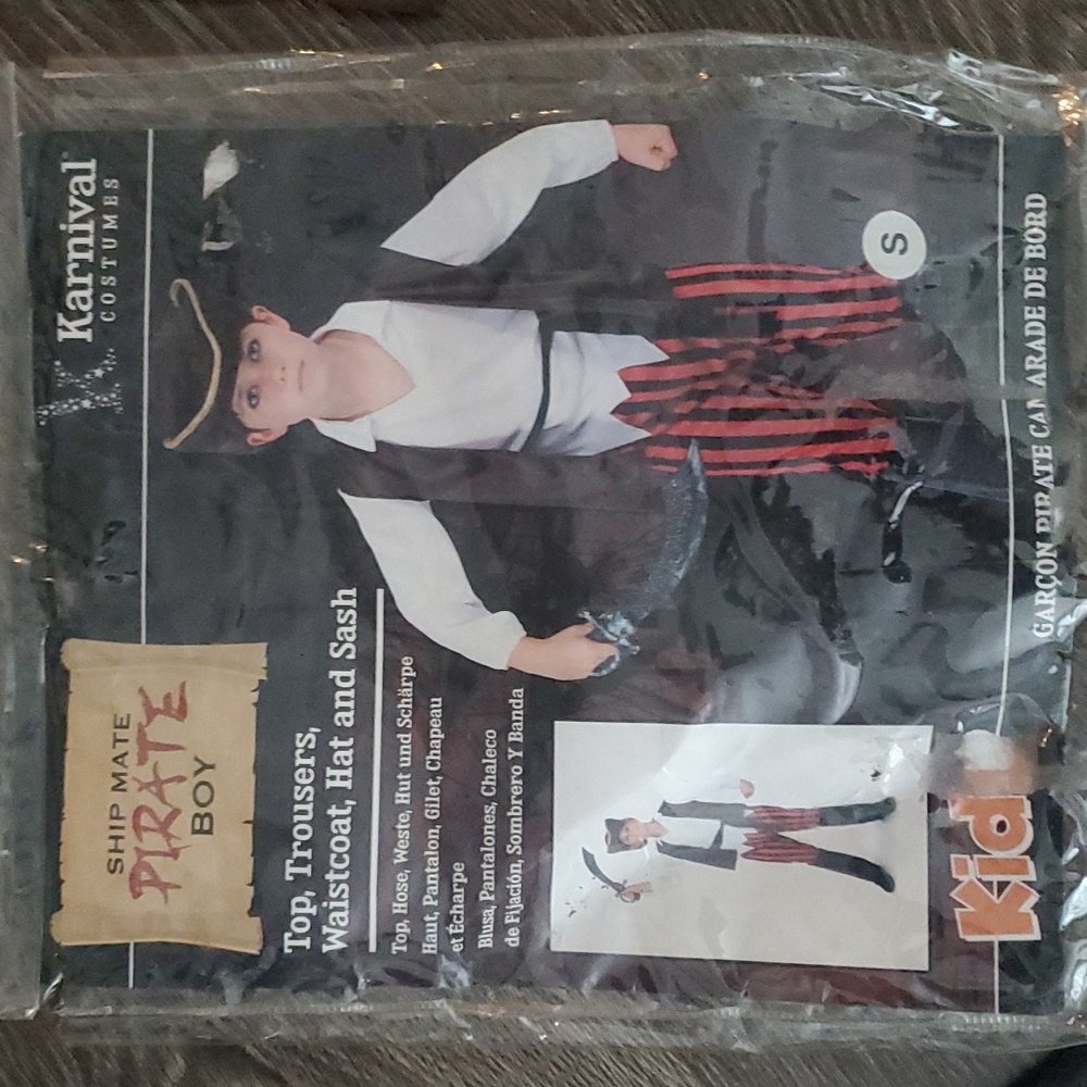 Ship Mate Pirate Halloween Costume - 5 pieces - Size Small